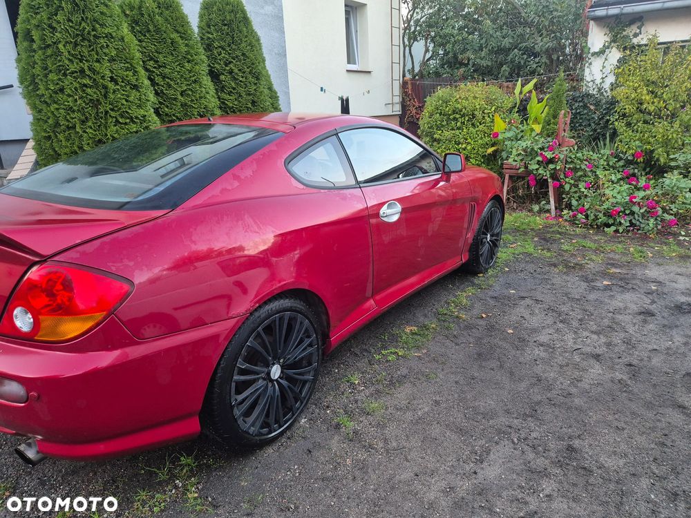 Hyundai Coupe 2004 photo 4