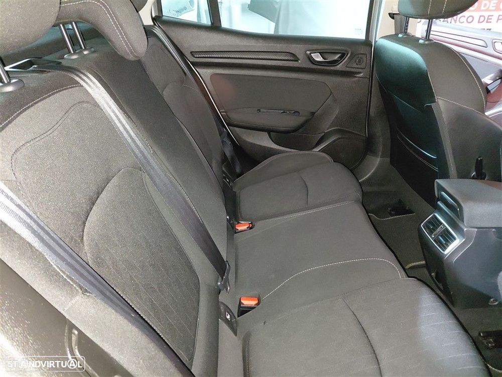 Renault Mégane 1.3 TCe Limited - 30