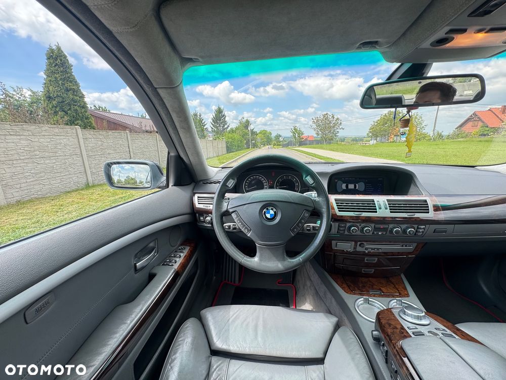 BMW Seria 7 760i - 15