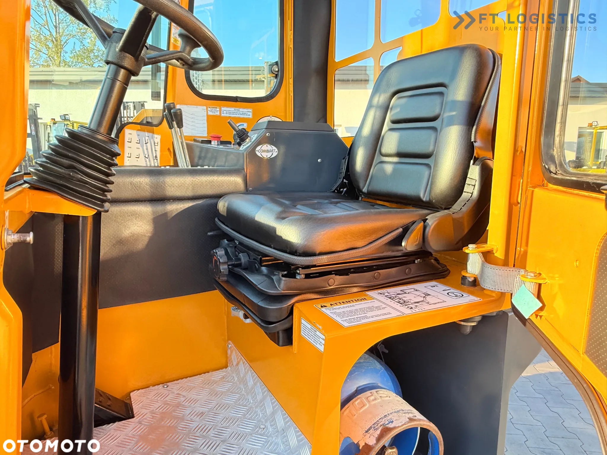 Combilift C4000 / GAS / TRIPLEX - 5600MM / WOLNY SKOK / PRZESUW WIDEŁ / JAK NOWY - 26
