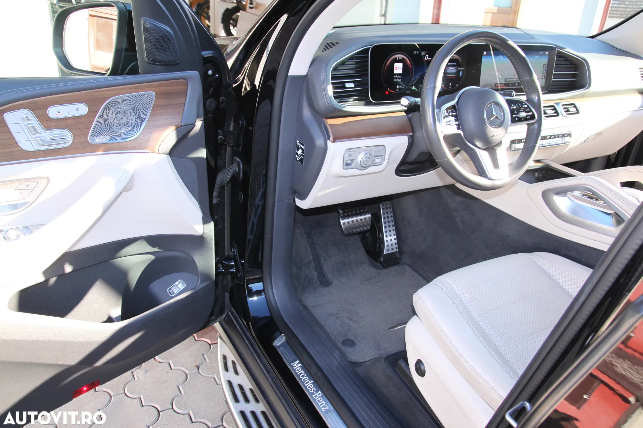 Mercedes-Benz GLE 400 d 4MATIC - 33