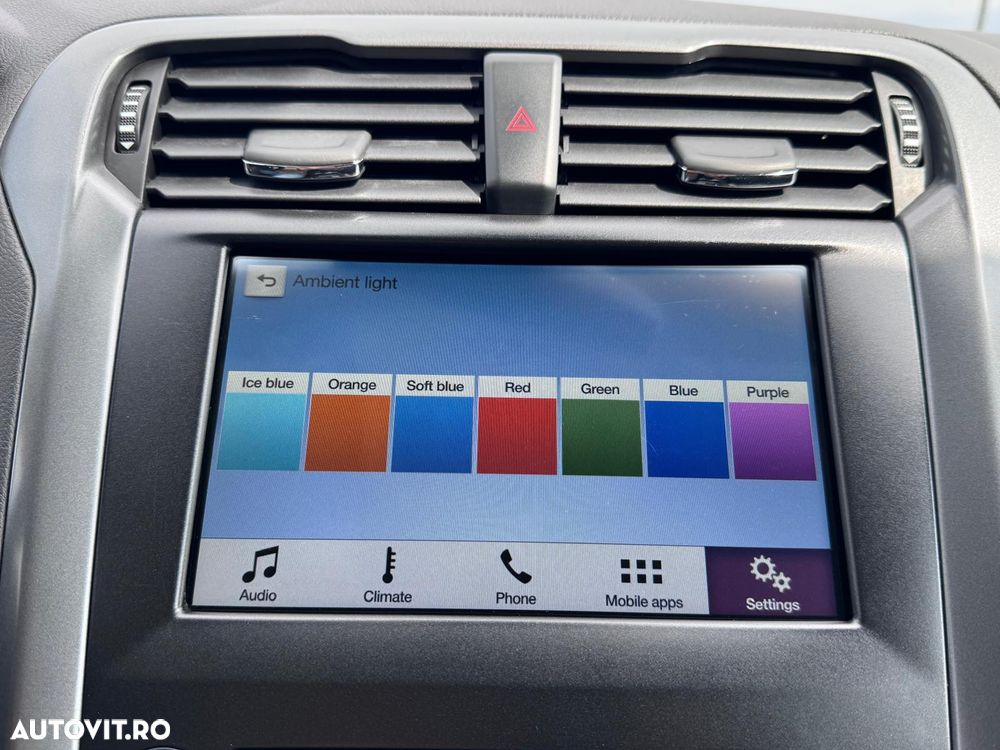 Ford Mondeo 2.0 HEV Trend - 25