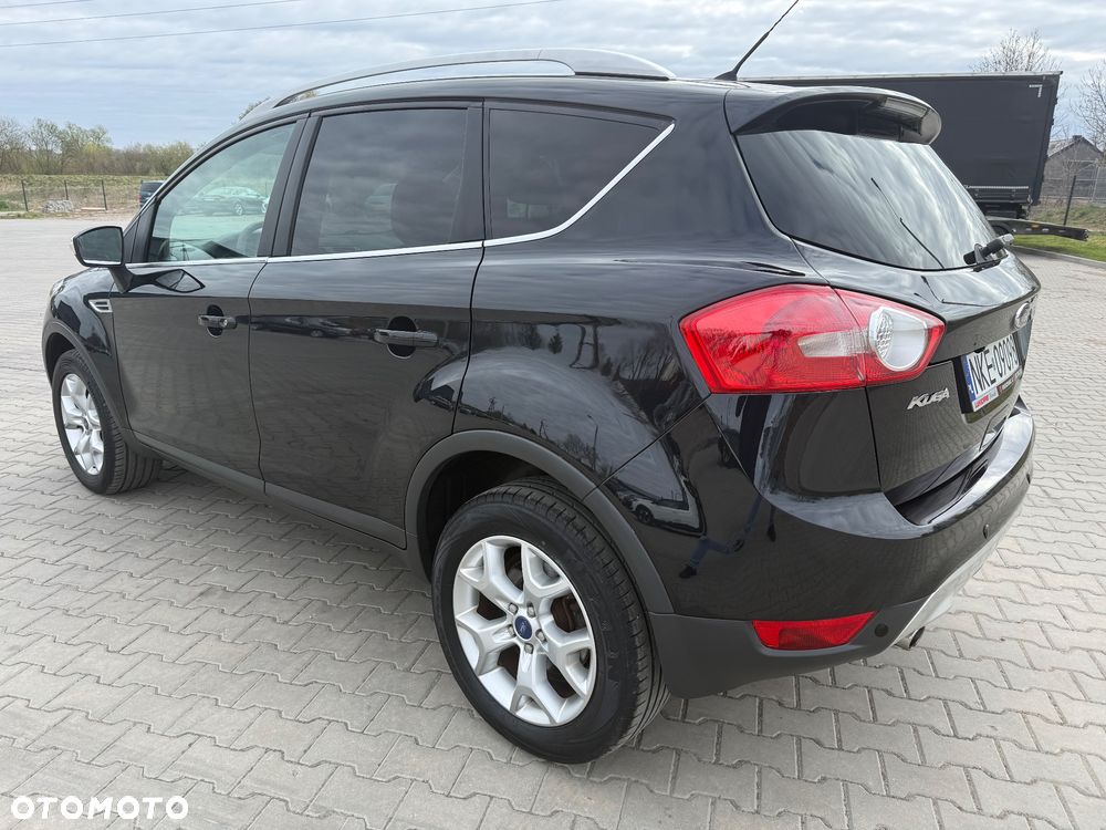 Ford Kuga 2.0 TDCi 2x4 Titanium - 5