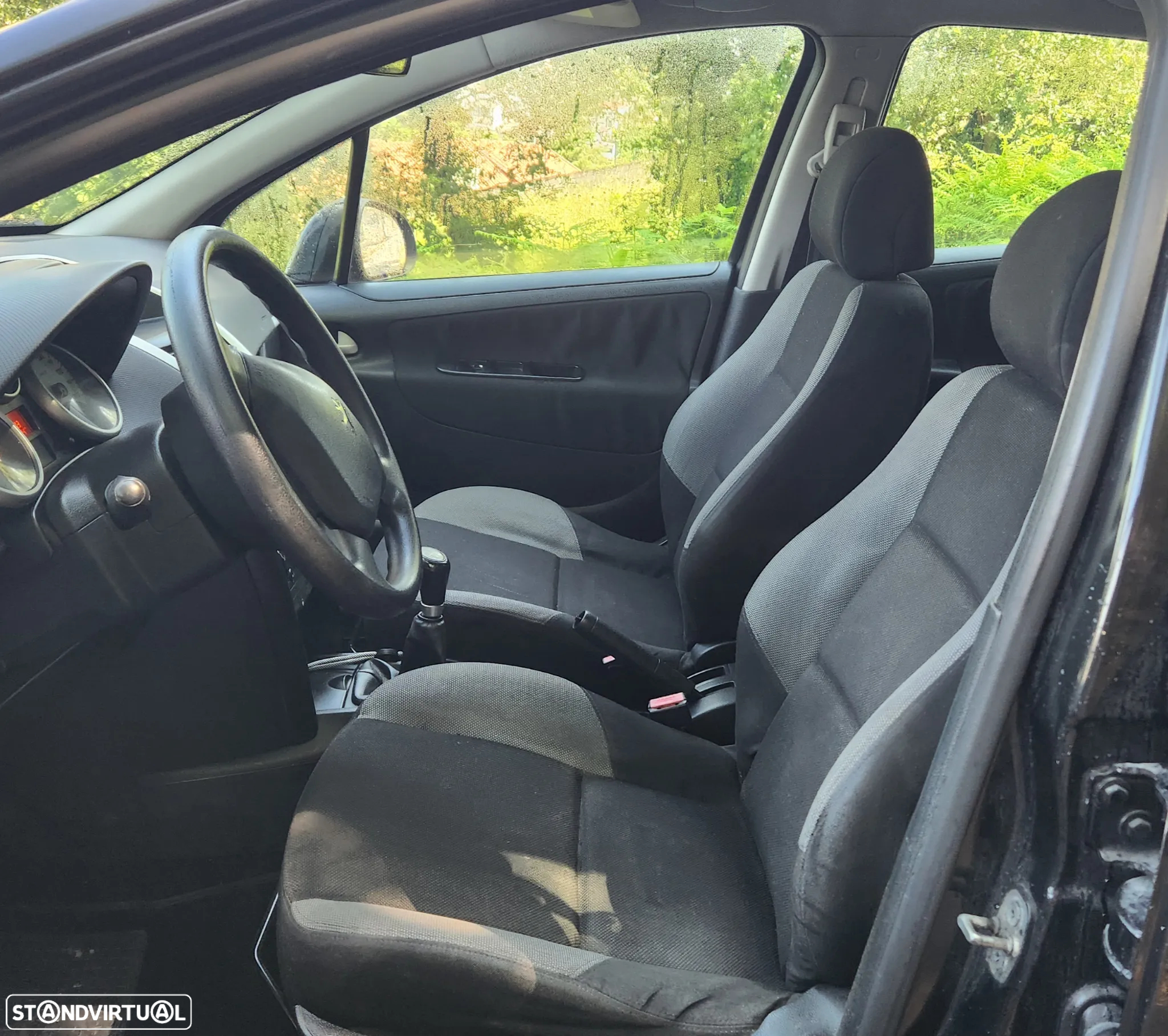 Peugeot 207 1.4 16V Premium - 10