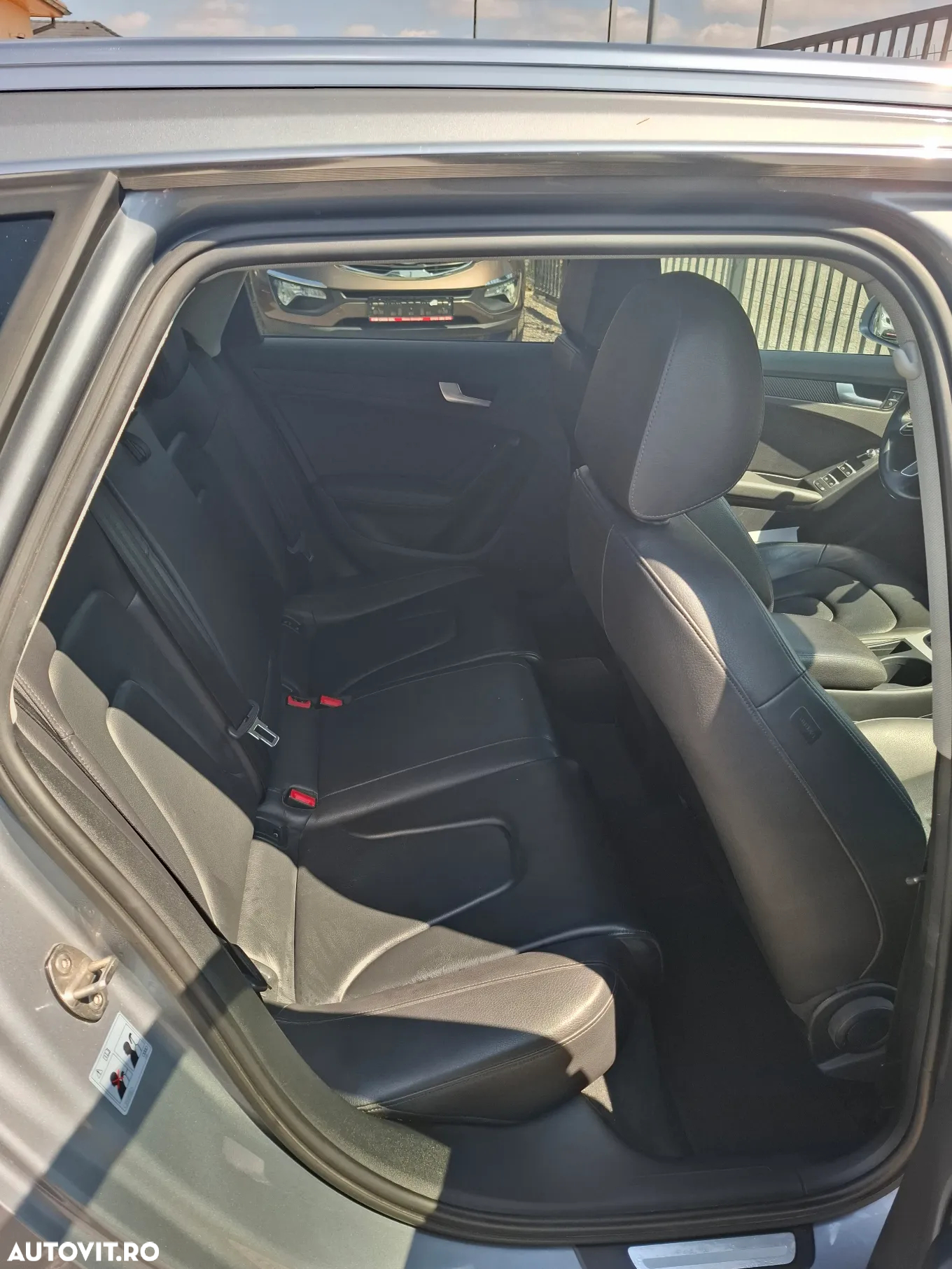Audi A4 Avant 2.0 TDI e DPF S line Sportpaket - 10