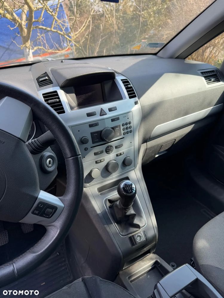 Opel Zafira 1.8 - 5