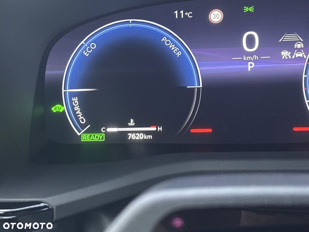 Toyota Camry - 29