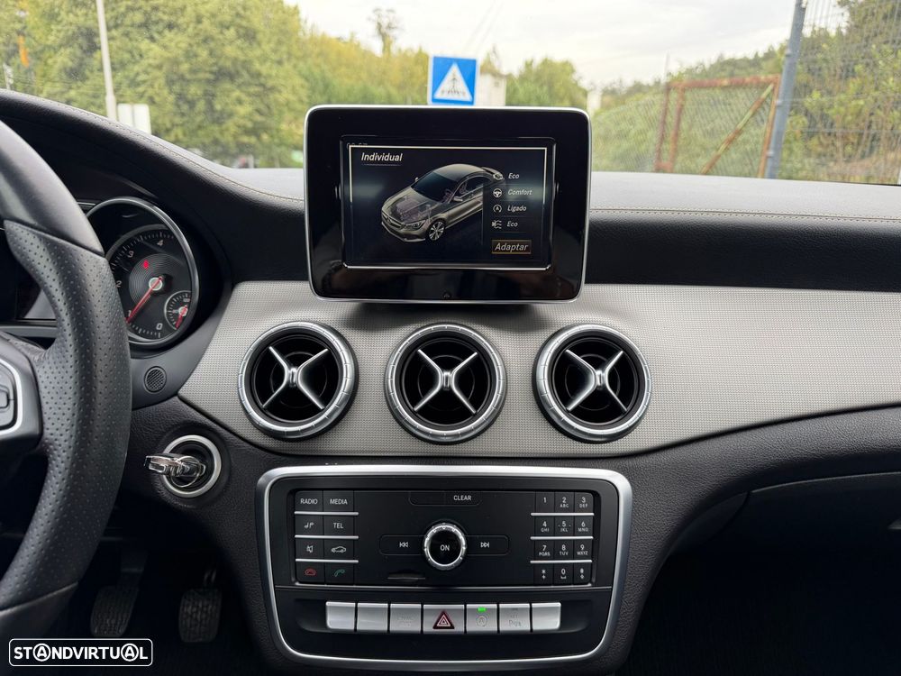 Mercedes-Benz CLA 180 d Urban - 25
