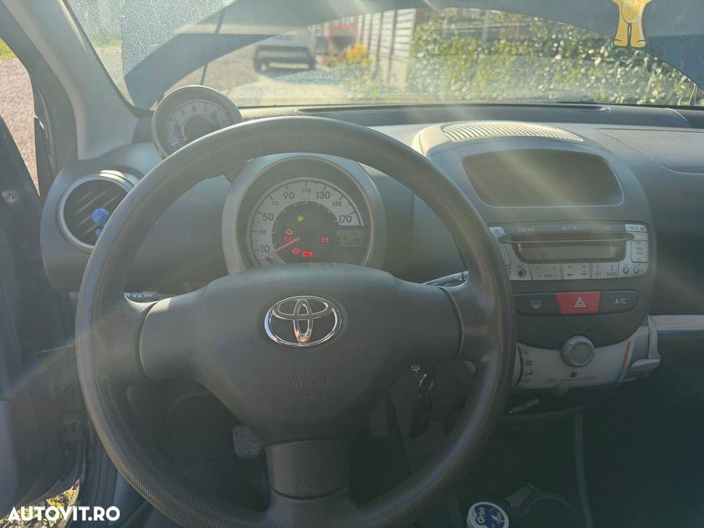 Toyota Aygo 1.0 VVT-I - 10
