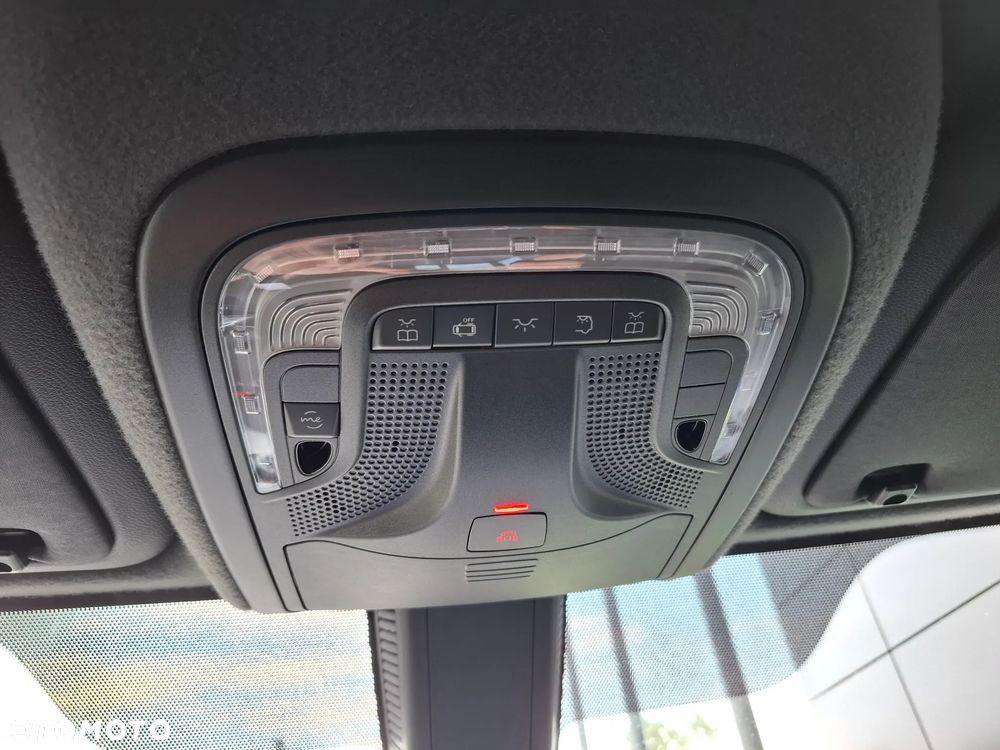 Mercedes-Benz Sprinter 319 CDI Furgon PRO 3665 mm L2H2 - 37