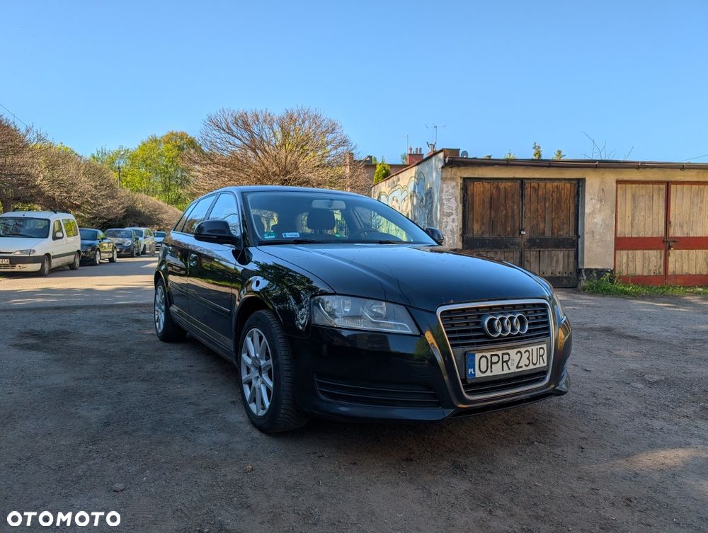 Audi A3 Sportback - 1
