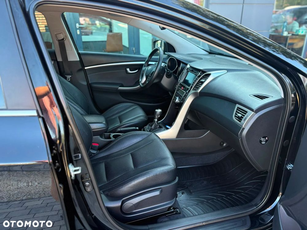 Hyundai i30 1.6 Style - 11