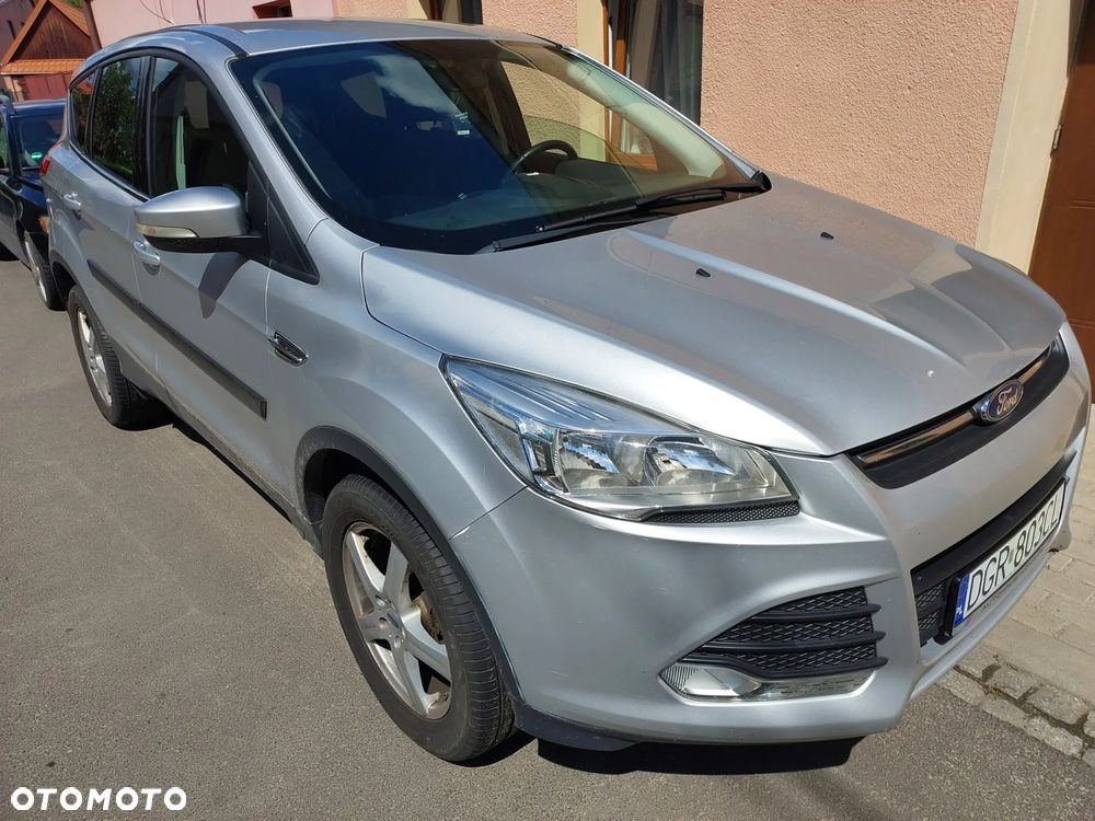 Ford Kuga - 1