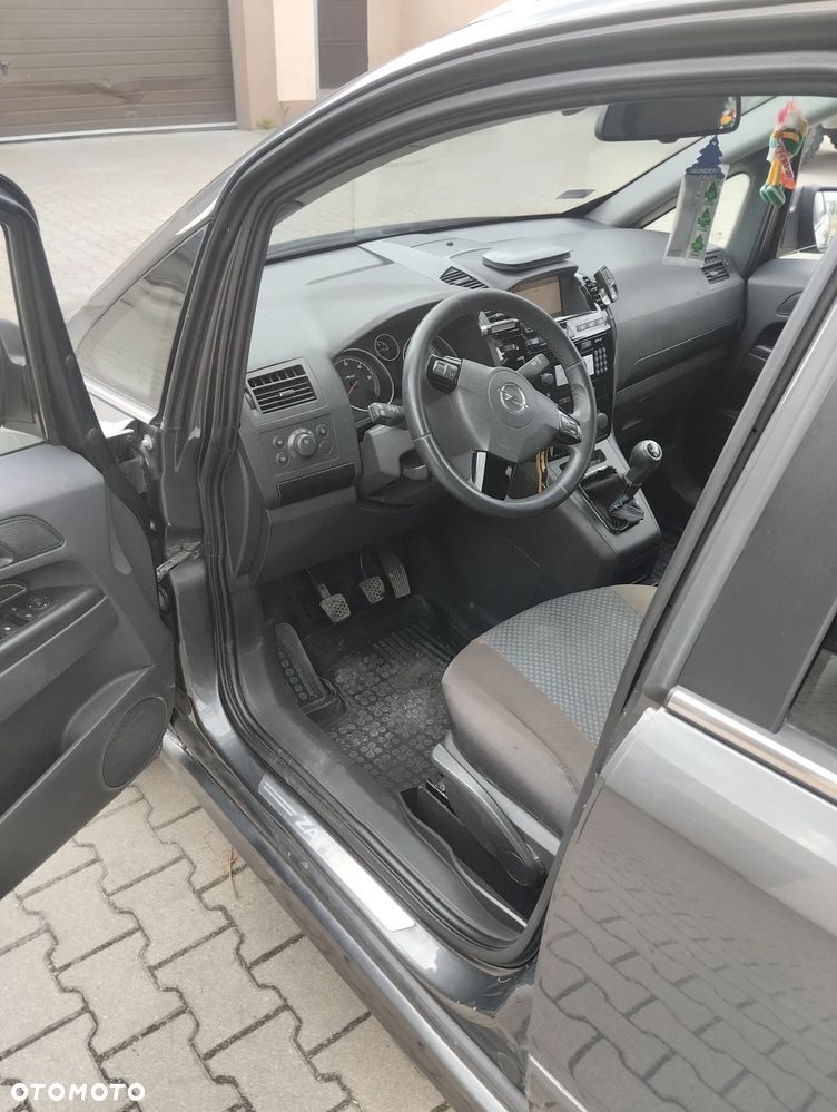 Opel Zafira 1.7 CDTI - 11