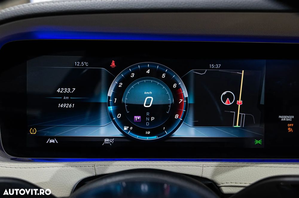 Mercedes-Benz S 560 4Matic 9G-TRONIC - 23