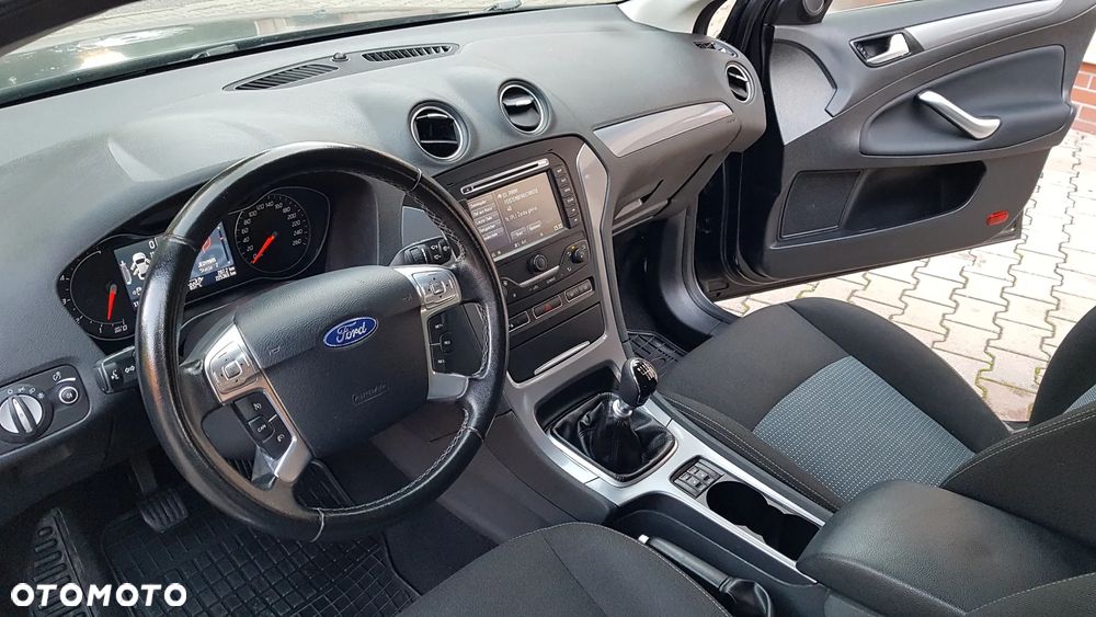 Ford Mondeo 2.0 TDCi Titanium - 22