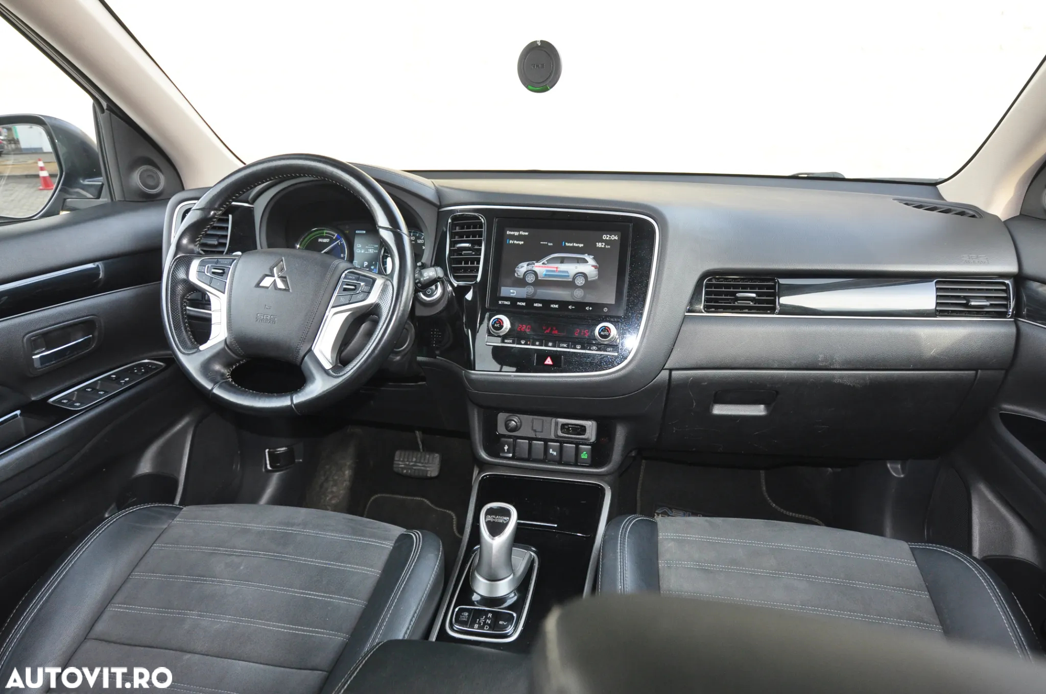Mitsubishi Outlander 2.4 4WD Plug-In Hybrid - 5