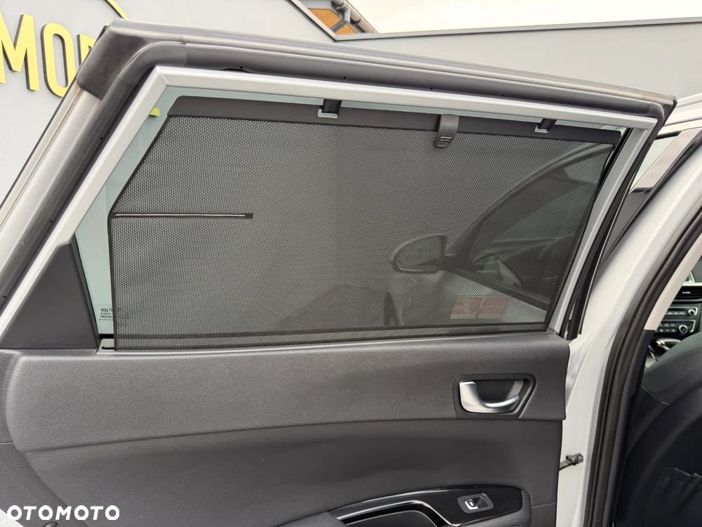 Kia Optima Plug-in Hybrid - 28