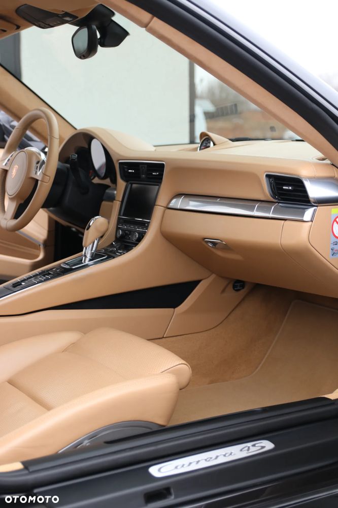 Porsche 911 Carrera 4S PDK - 21