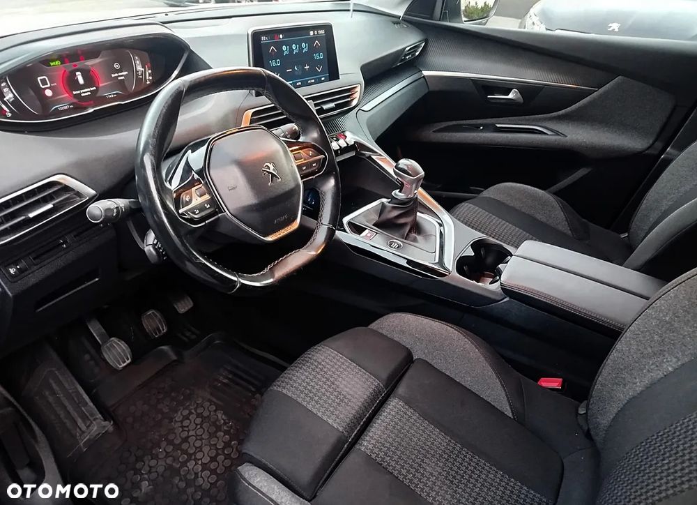 Peugeot 3008 1.2 PureTech Active S&S - 6