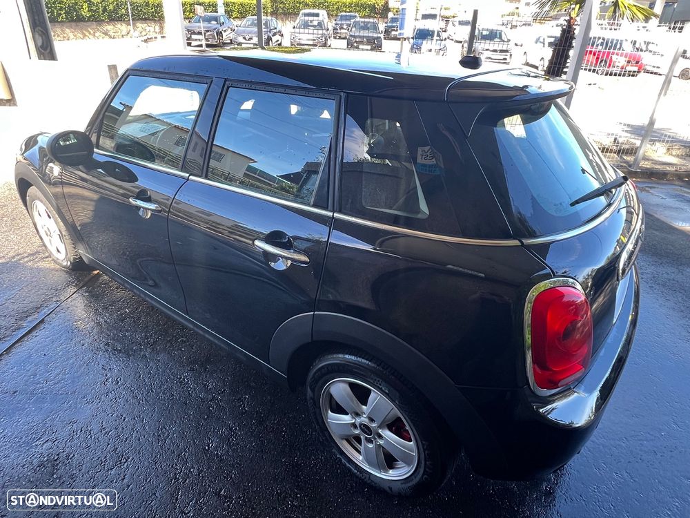 MINI 5 Portas Cooper D - 3