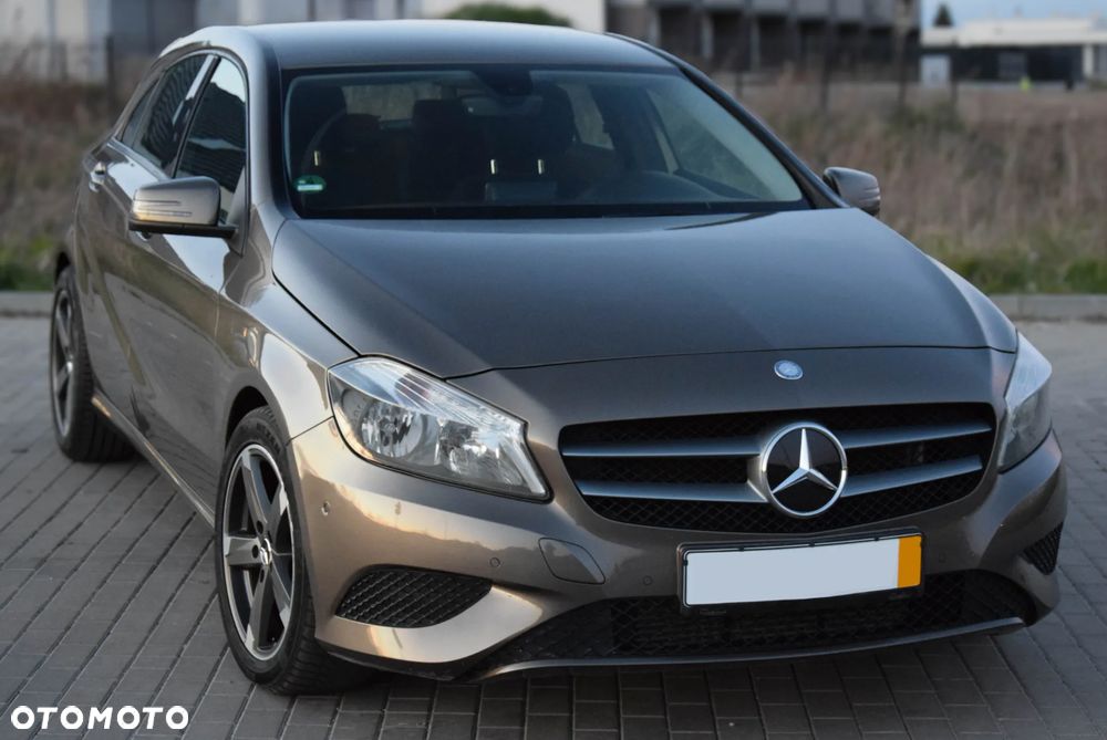 Mercedes-Benz Klasa A 180 BlueEfficiency Edition - 40
