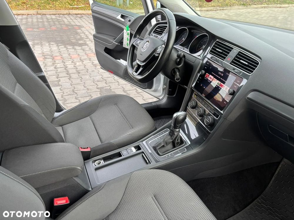 Volkswagen Golf Variant 1.5 TSI BMT Comfortline DSG - 12