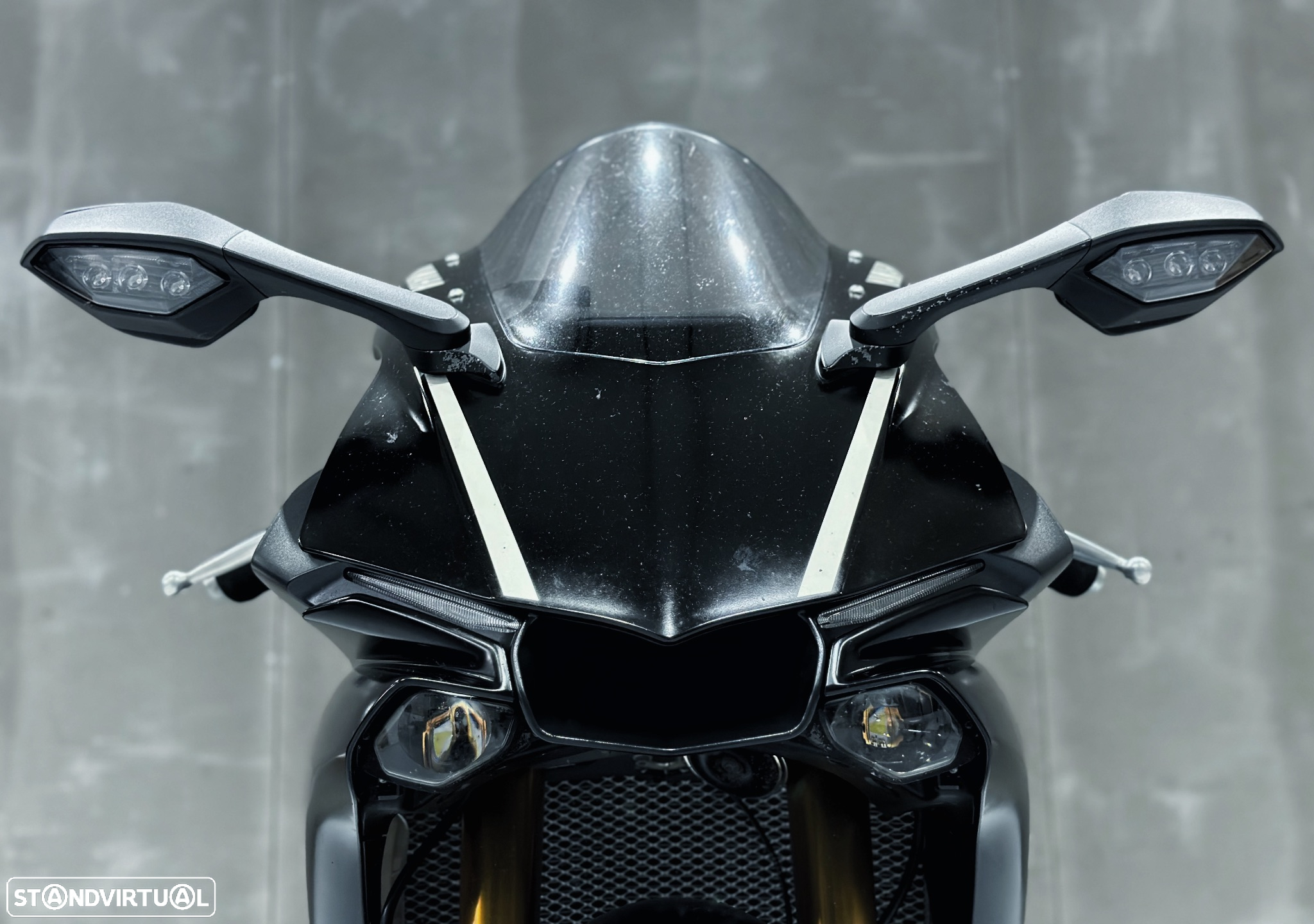 Yamaha YZF R1 - 9