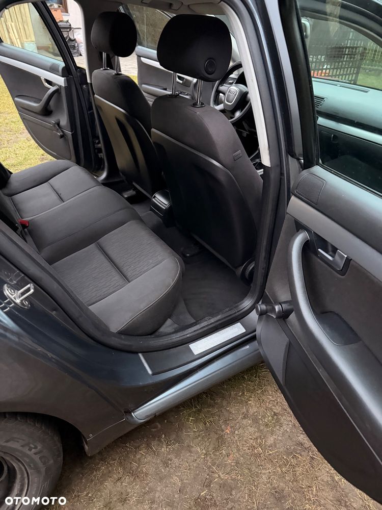 Audi A4 Limousine 2.0 TDI DPF - 10