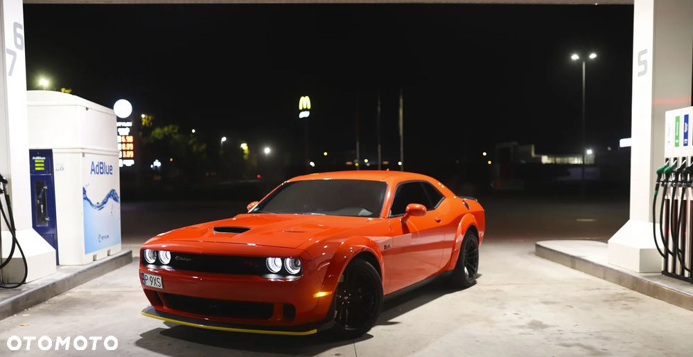Dodge Challenger 6.4 Scat Pack - 31