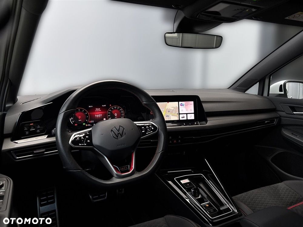 Volkswagen Golf - 13