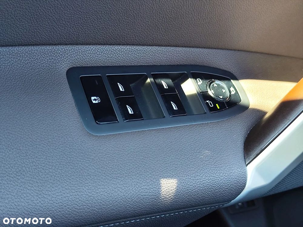 BMW iX xDrive50 111.5kWh Signature - 25