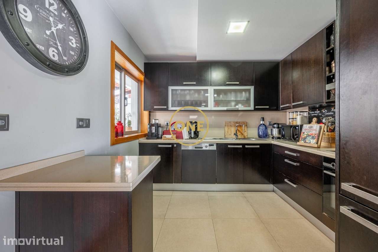 Encantadora Moradia T3 Vale S. Martinho - Grande imagem: 4/32