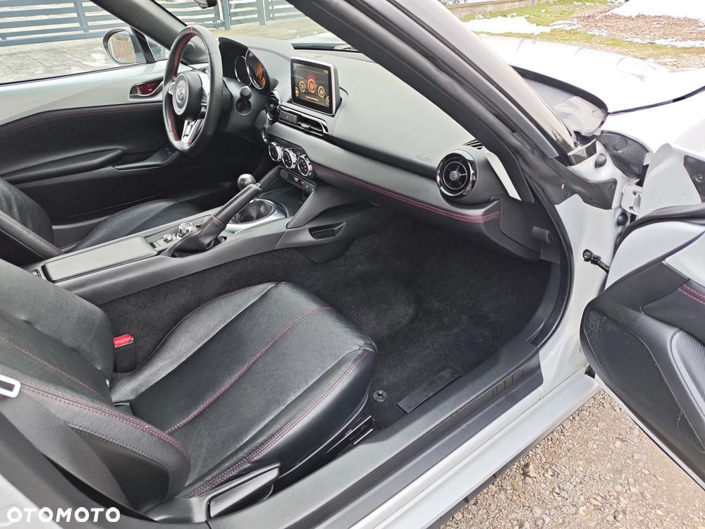 Mazda MX-5 SKYACTIV-G 160 SAKURA - 12