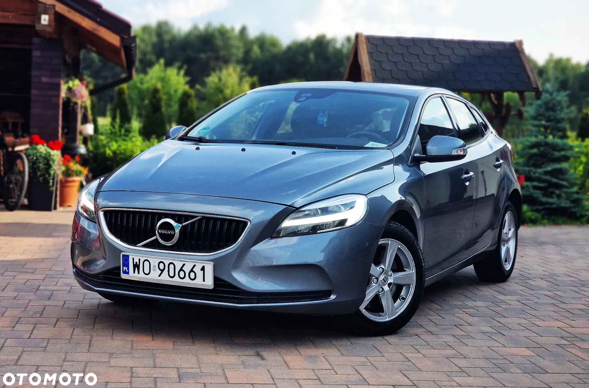 Volvo V40 D2 Drive-E Dynamic Edition - 2