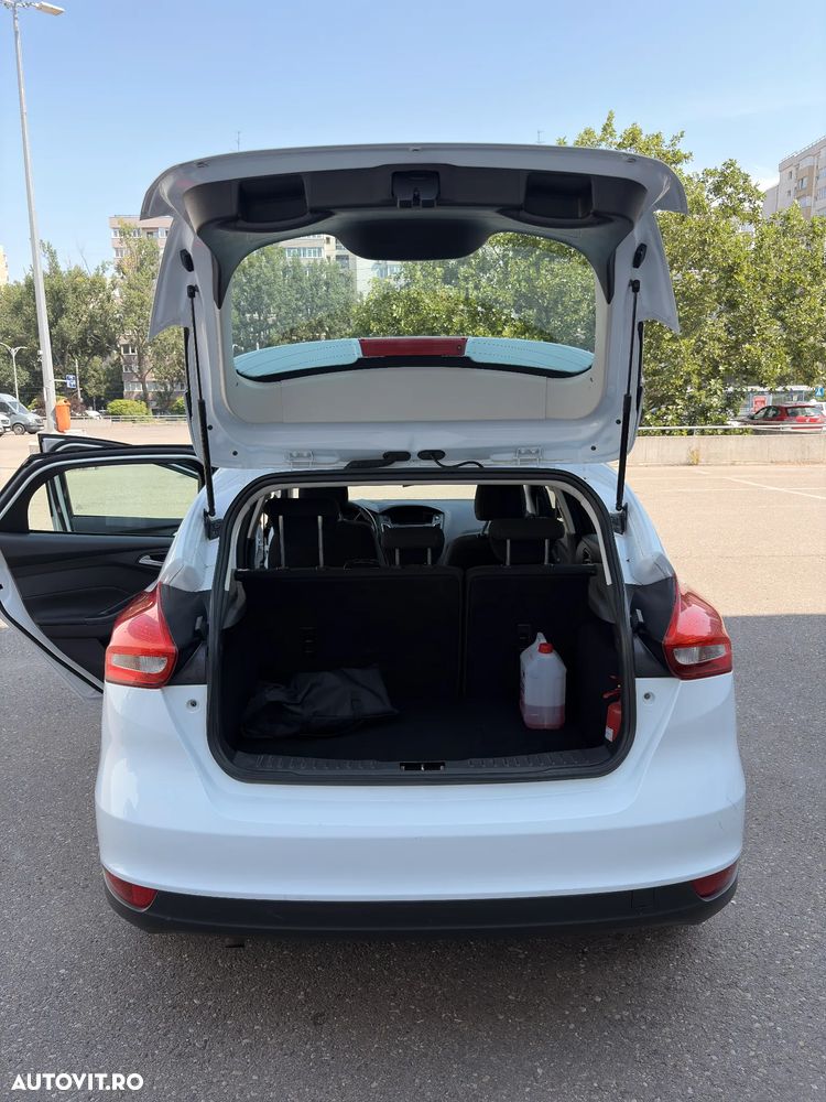 Ford Focus - 7