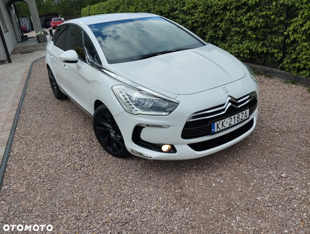 Citroën DS5 HDi 165 SoChic - 5