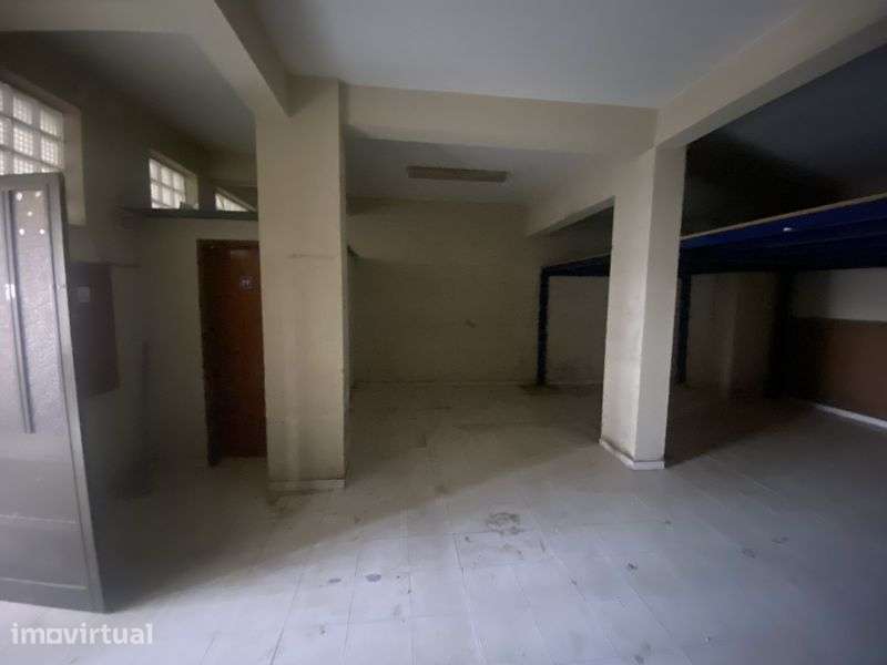 Venda Conjunta – 2 Armazens / Garagens Com 156m² Totais - Grande imagem: 4/8