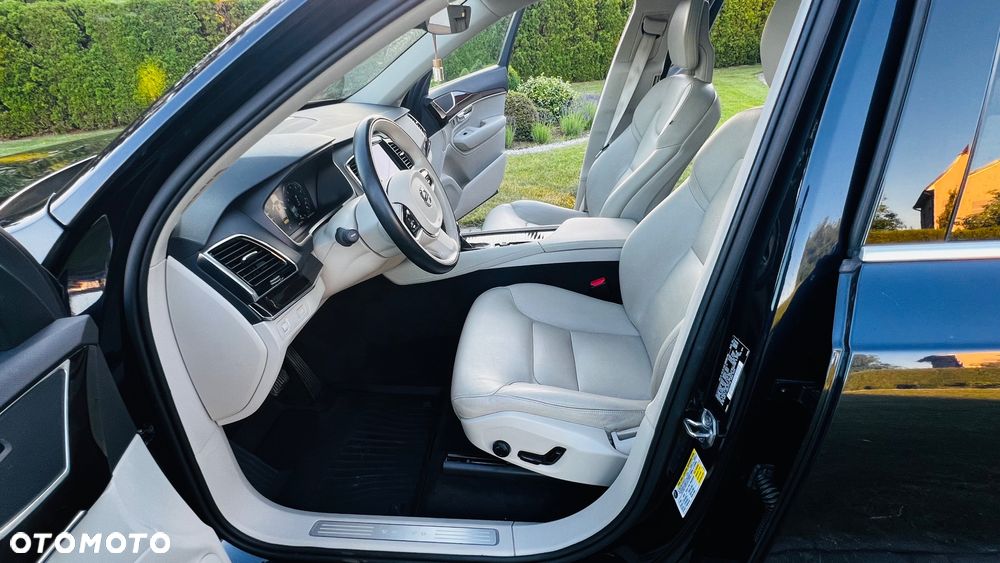 Volvo XC 90 - 20