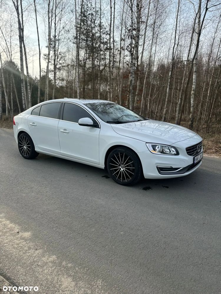 Volvo S60 T5 Geartronic Kinetic - 1