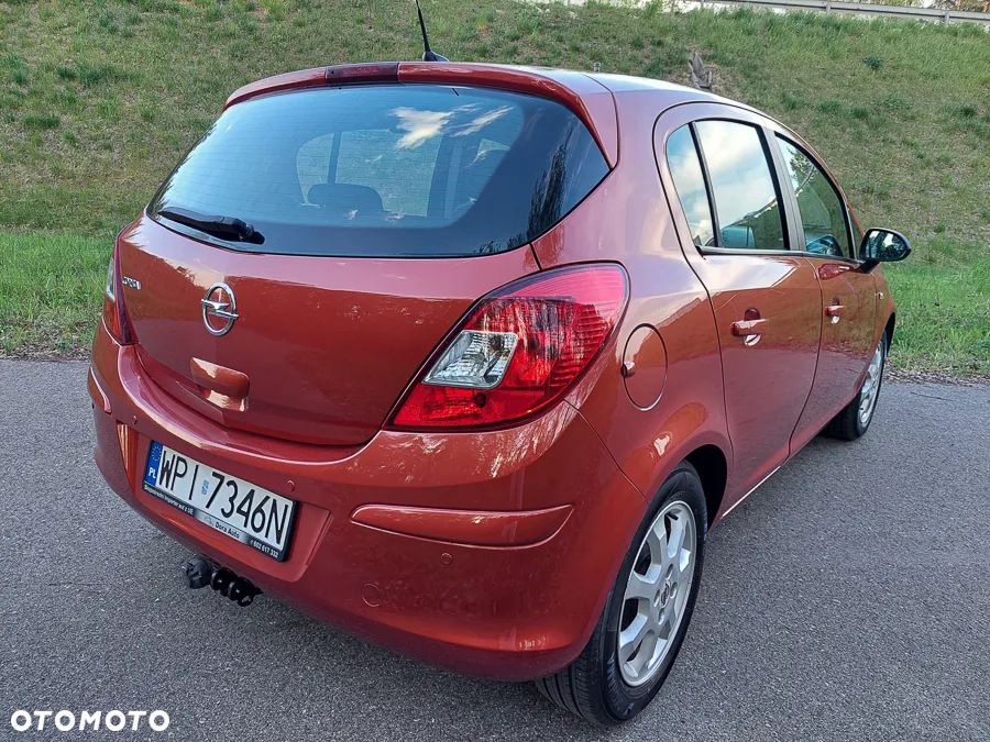 Opel Corsa 1.2 16V Edition / Active - 15