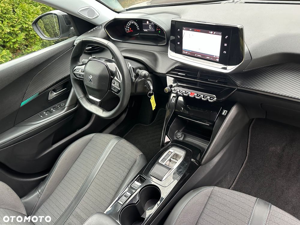 Peugeot 2008 PureTech 130 EAT8 Allure Pack - 25