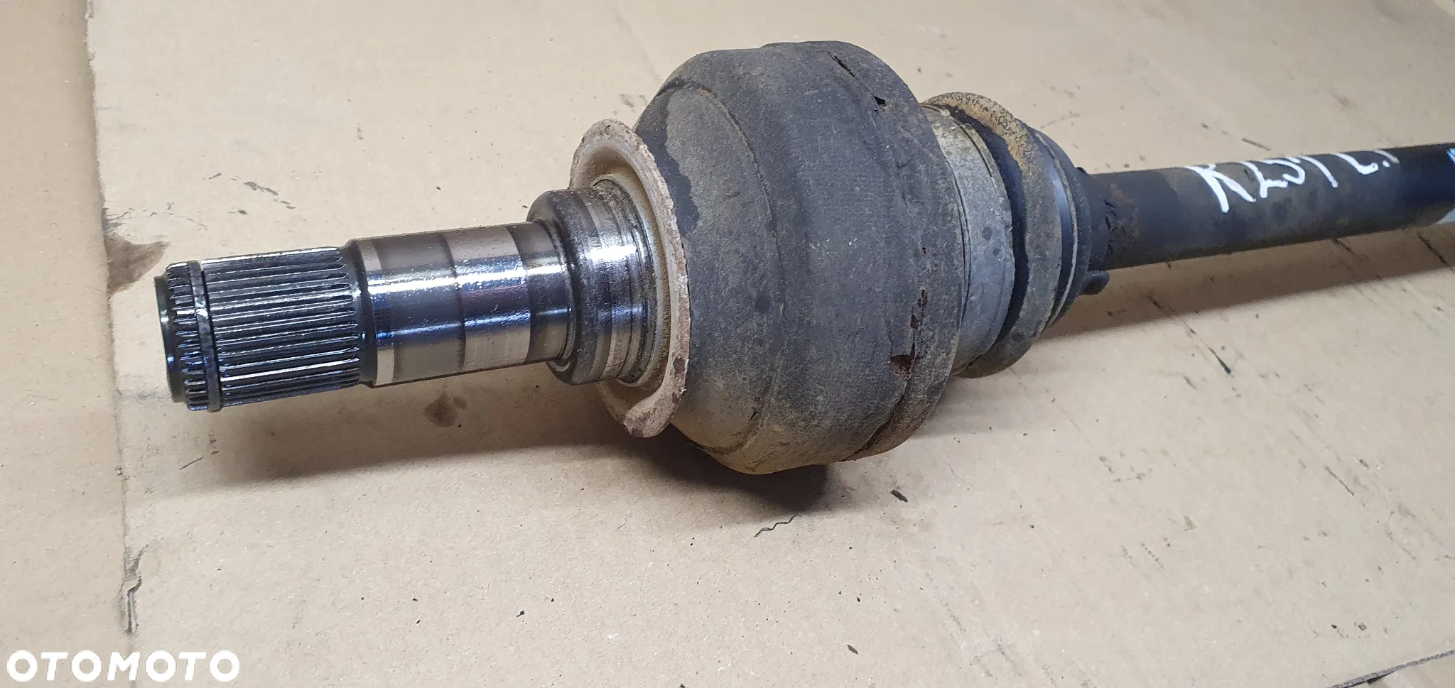 Półoś lewy tył tylna lewa półośka Mercedes R-Klasa W251 3.0 CDI A2513501410 - 3