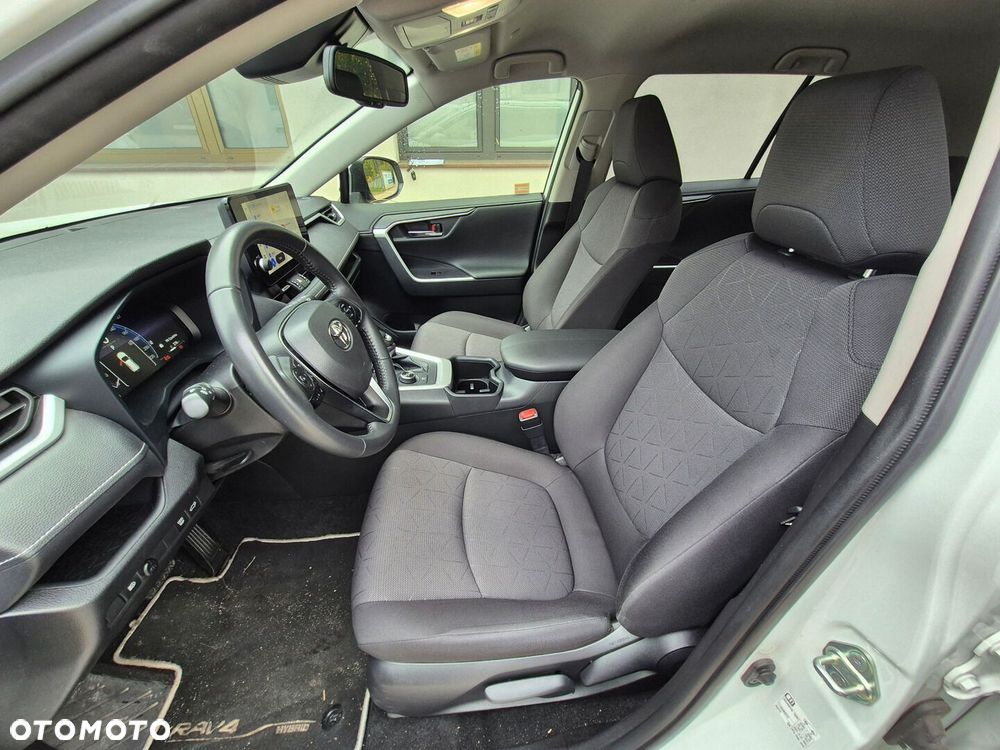 Toyota RAV4 - 9