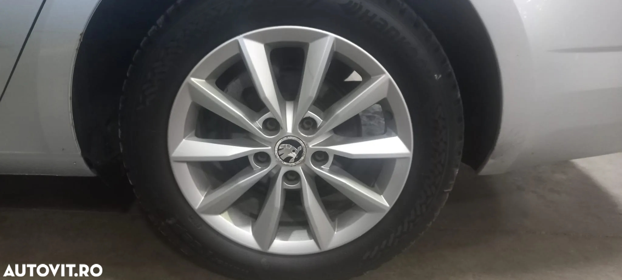 Skoda Octavia 1.6 TDI Ambiente - 8