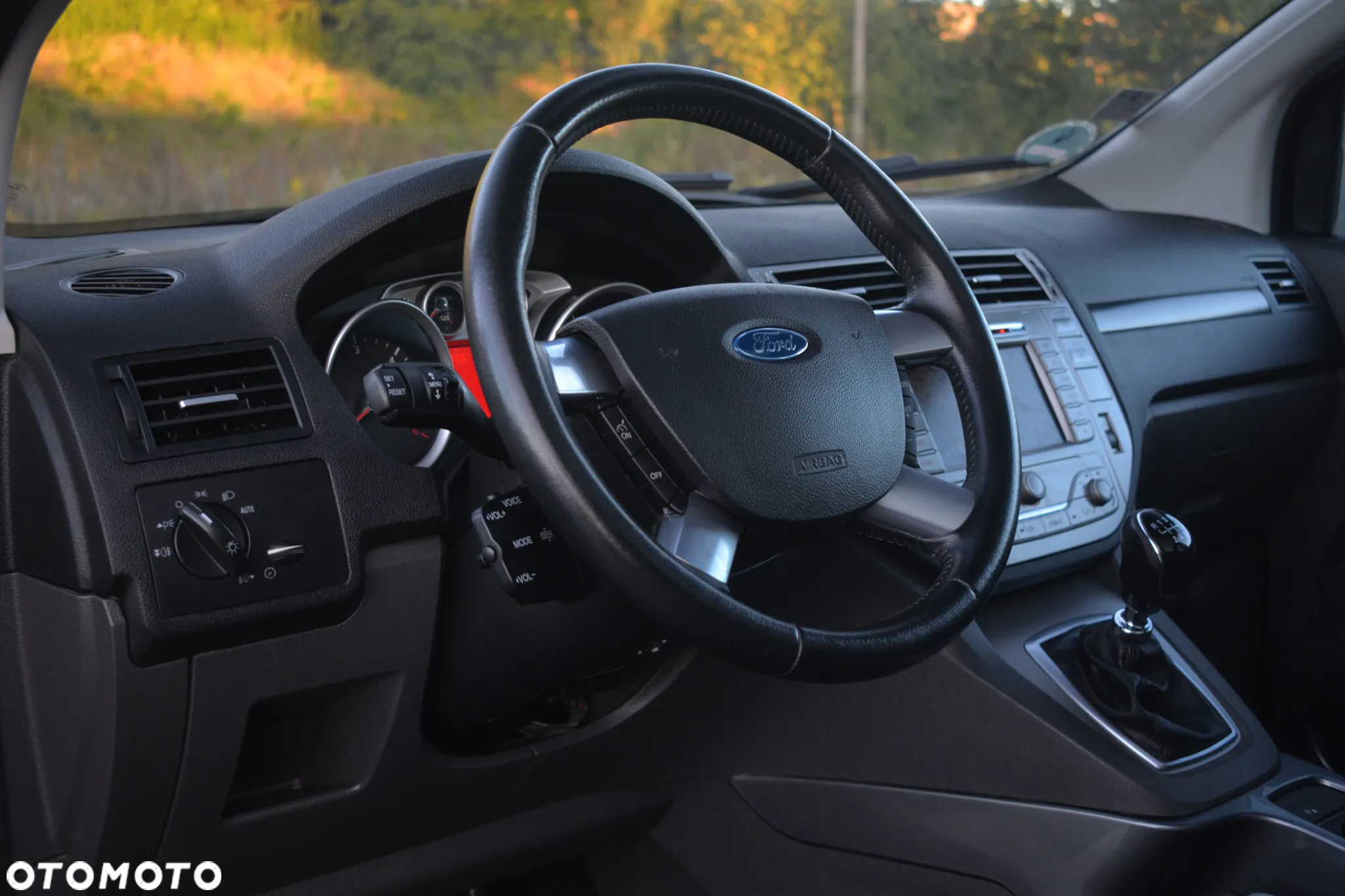 Ford Kuga 2.0 TDCi 4x4 Titanium - 20