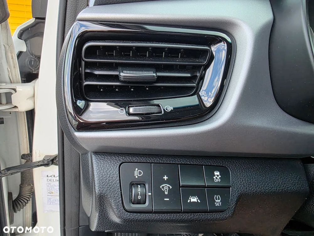 Kia Rio 1.4 L - 17