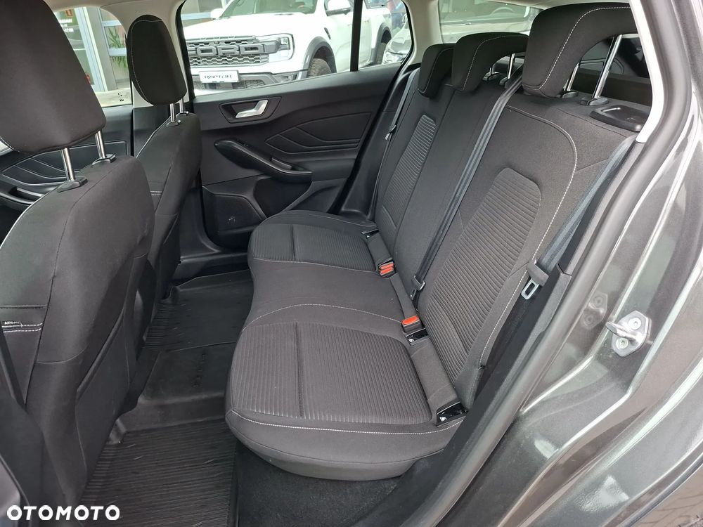 Ford Focus 1.0 EcoBoost Titanium - 31