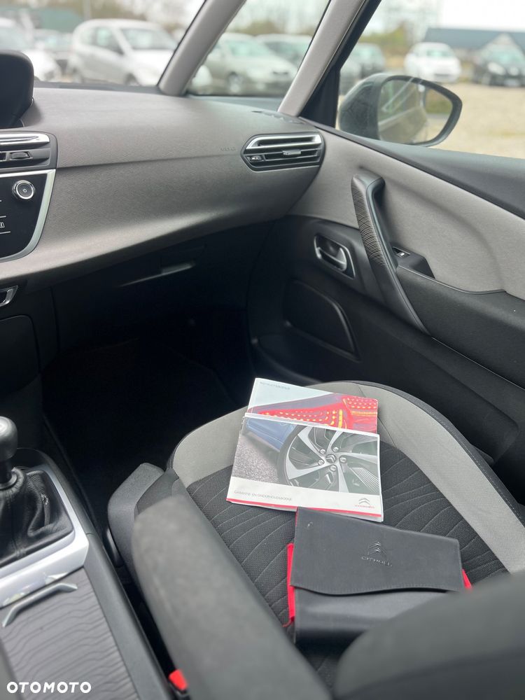 Citroën C4 Picasso - 10