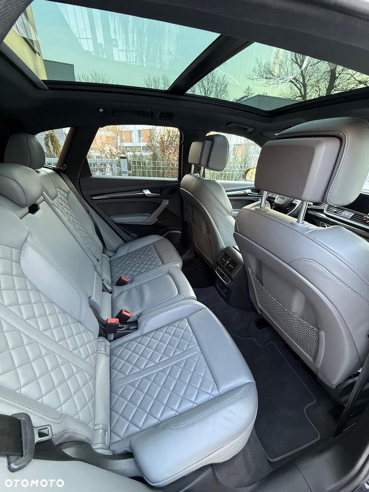 Audi SQ5 - 30